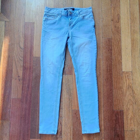Jordache Light Wash Skinny Jeans Size 4 - Picture 4 of 16